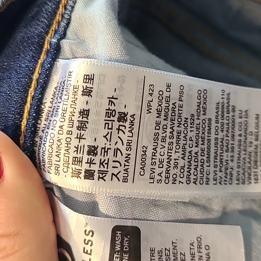 Levi's Women's Ribcage High Rise Jeans - Blue - Picture 10 of 12